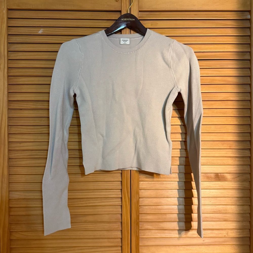 Abercrombie & Fitch Beige Long Sleeve medium